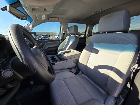 Used 2018 Chevrolet Silverado 1500 Custom w/ Custom Value Package image 23