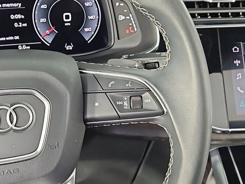 Used 2023 Audi Q8 Premium Plus w/ Premium Plus Package image 29