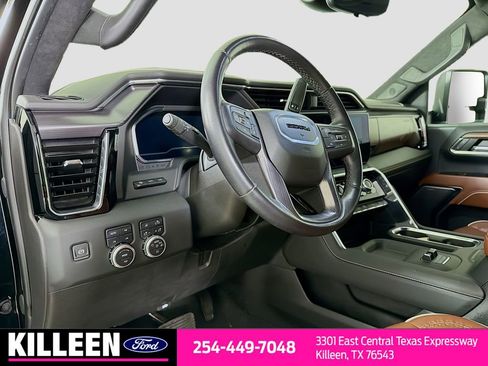 Used 2024 GMC Sierra 2500 Denali Ultimate image 10
