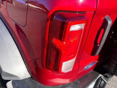 Certified 2025 Ford Bronco 4-Door w/ Sasquatch Package image 27