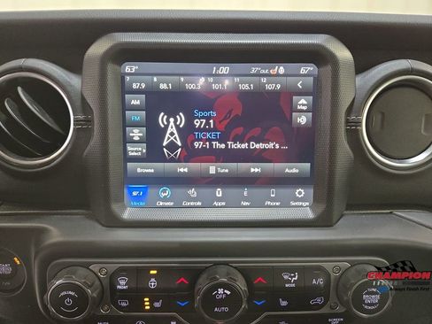 Used 2021 Jeep Gladiator Overland w/ Popular Equipment Package image 16