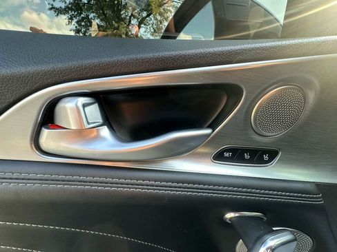 Used 2023 Kia Stinger GT2 AWD/4WD image 28