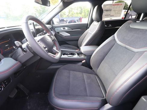 New 2026 Ford Explorer ST AWD/4WD image 2