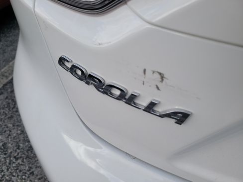 Used 2026 Toyota Corolla LE FWD image 11