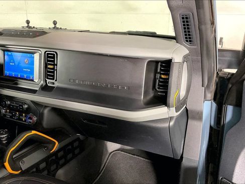 Used 2022 Ford Bronco Badlands AWD/4WD image 16