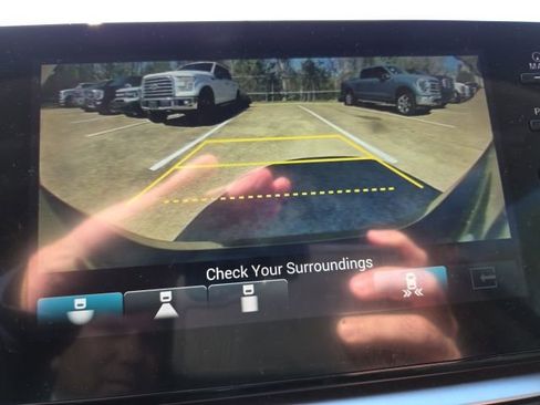 Used 2022 Honda Accord Touring image 12