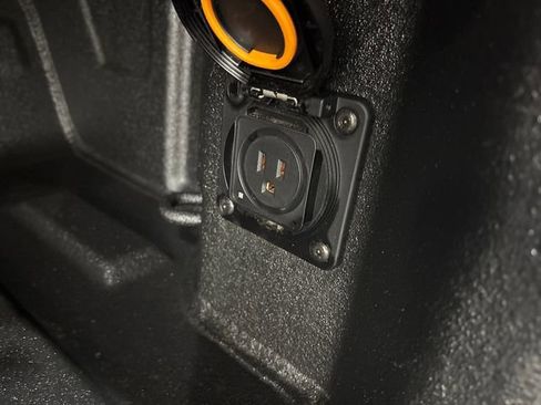 Used 2024 Chevrolet Silverado 1500 LT Trail Boss w/ LT Trail Boss Premium Package image 35