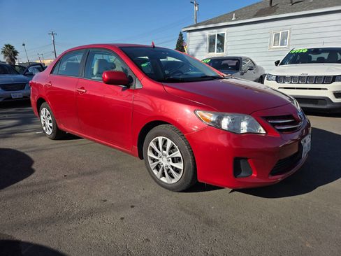 Used 2013 Toyota Corolla LE Special Edition image 5