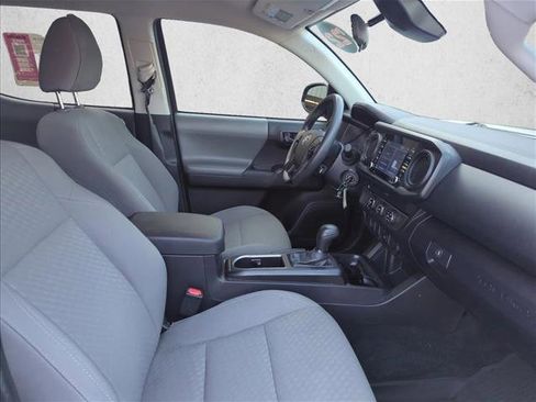 Used 2022 Toyota Tacoma SR w/ SR Convenience Package image 25