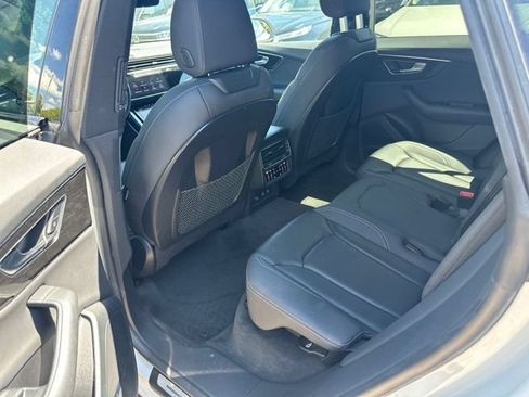Used 2019 Audi Q8 Premium Plus AWD/4WD image 12