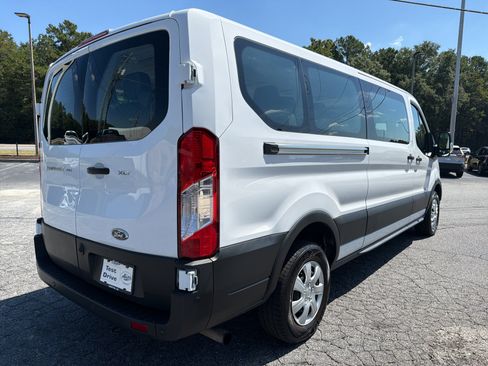 Used 2025 Ford Transit 350 XLT RWD image 9