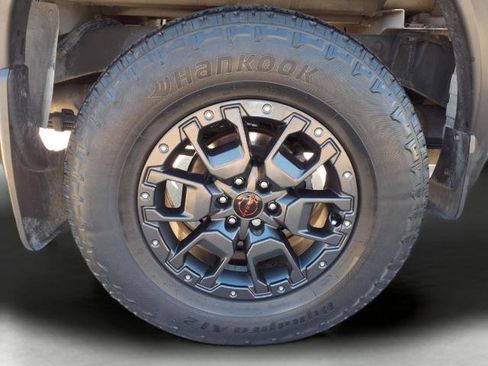 Certified 2022 Nissan Frontier PRO-4X w/ Pro-4X Premium Package image 9