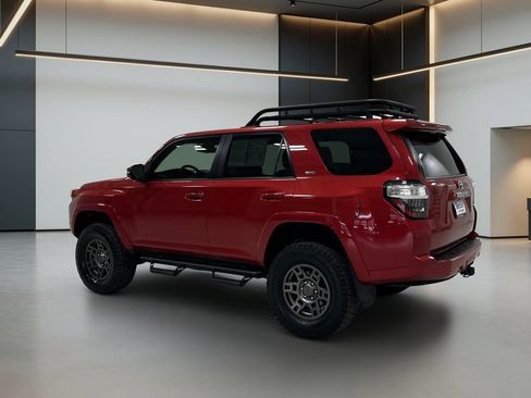 Used 2021 Toyota 4Runner SR5 Premium w/ Moonroof Package AWD/4WD image 3