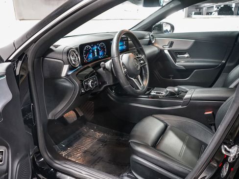 Used 2020 Mercedes-Benz CLA 250 image 20