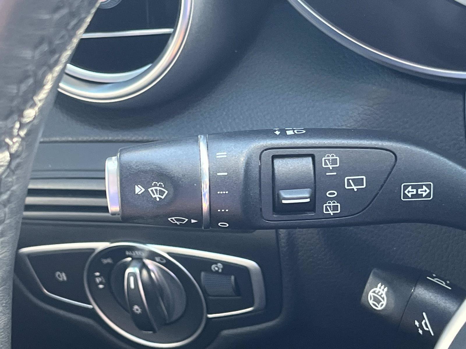 Certified 2022 Mercedes-Benz GLC 300 4MATIC image 42