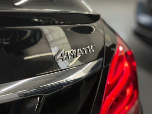 Used 2015 Mercedes-Benz C 300 4MATIC Sedan image 14