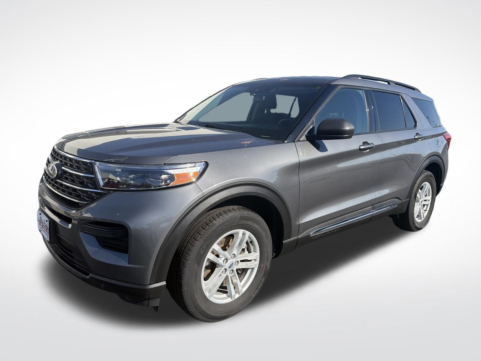 Used 2023 Ford Explorer XLT w/ Class IV Trailer Tow Package AWD/4WD image 1