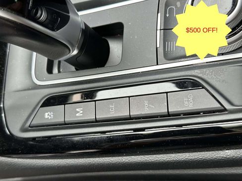 Used 2018 Maserati Levante AWD/4WD image 25