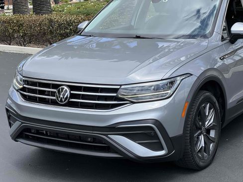 Used 2023 Volkswagen Tiguan SE FWD image 41