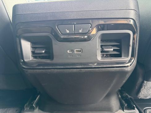 Used 2024 GMC Sierra 2500 AT4 w/ AT4 Premium Plus Package AWD/4WD image 29