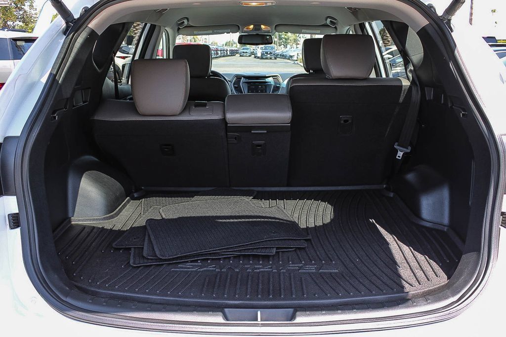 Used 2017 Hyundai Santa Fe Sport FWD image 26