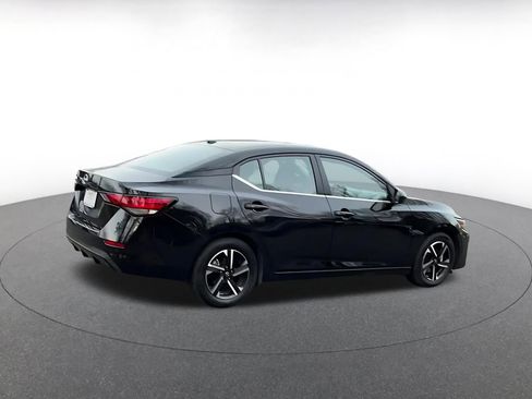 Used 2025 Nissan Sentra SV image 15