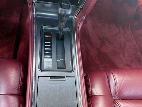 Used 1990 Buick Reatta Convertible image 14