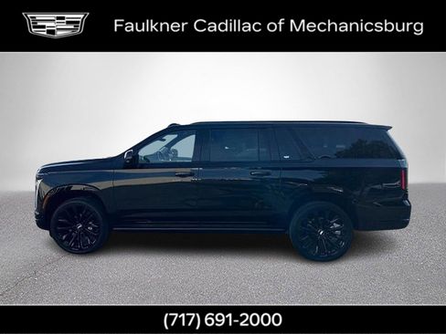 Certified 2026 Cadillac Escalade ESV Platinum Sport w/ LPO, ONYX Package AWD/4WD image 10