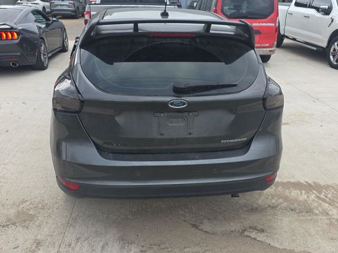 Used 2015 Ford Focus Titanium image 3