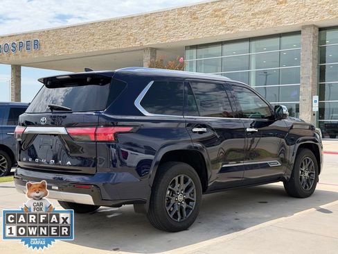 Used 2024 Toyota Sequoia Capstone AWD/4WD image 19