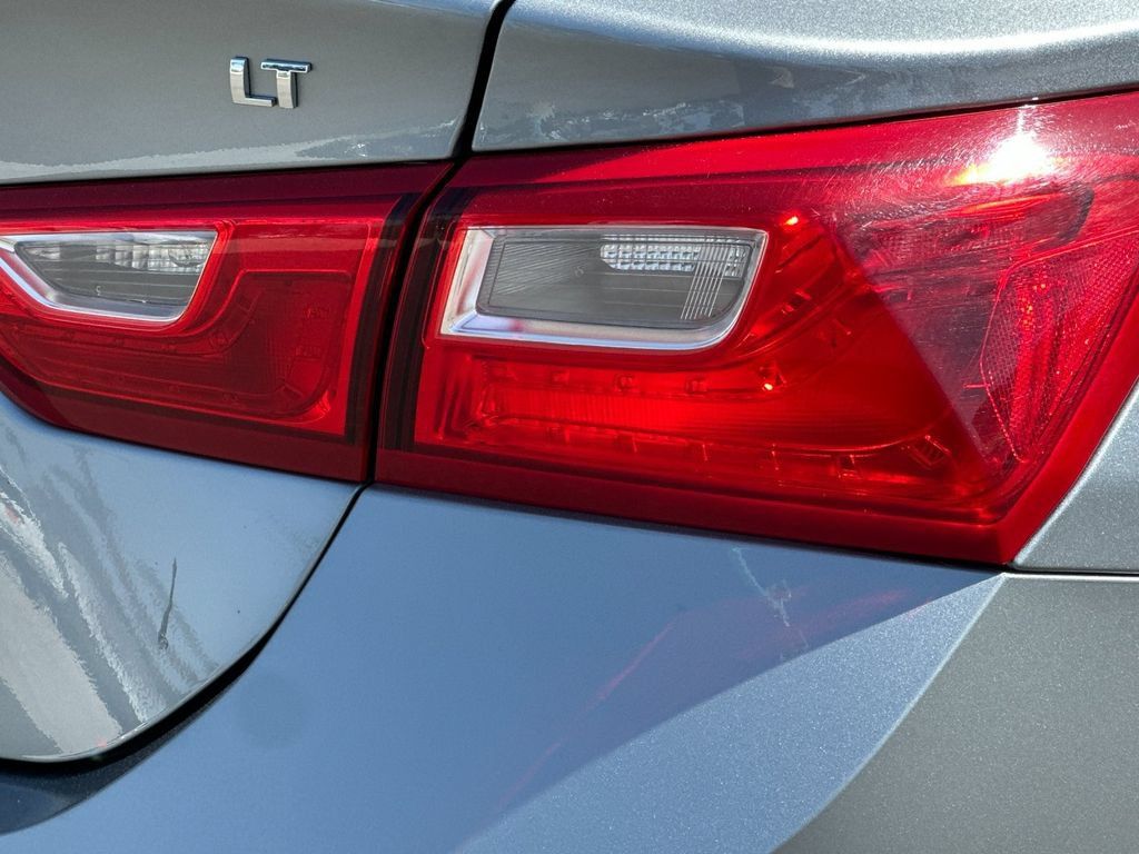 Used 2024 Chevrolet Malibu LT FWD image 24