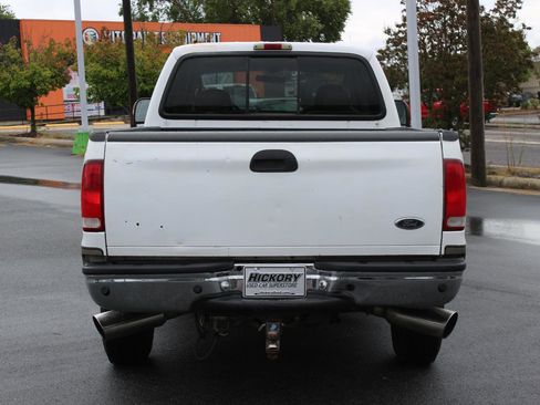 Used 2004 Ford F350 Lariat image 6