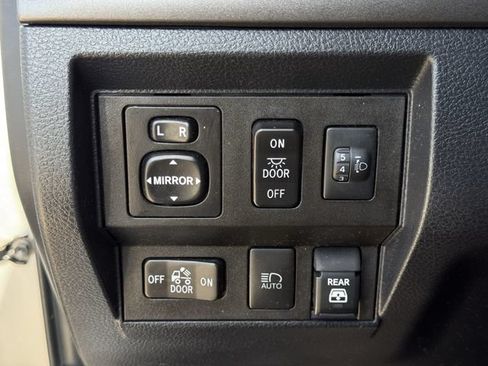 Used 2019 Toyota Tundra SR5 w/ SR5 Upgrade Package RWD image 25