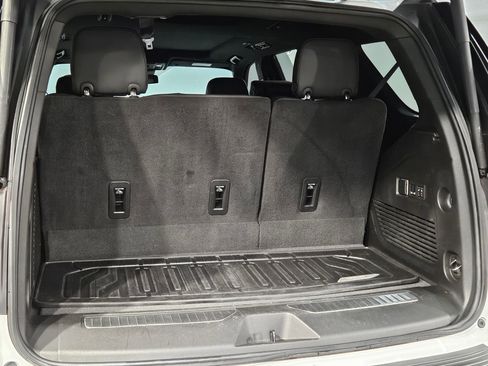 Used 2024 GMC Yukon AT4 w/ AT4 Premium Plus Package image 18