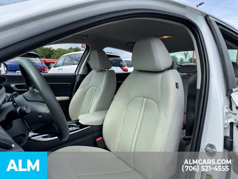 Used 2023 Hyundai Sonata SEL FWD image 9
