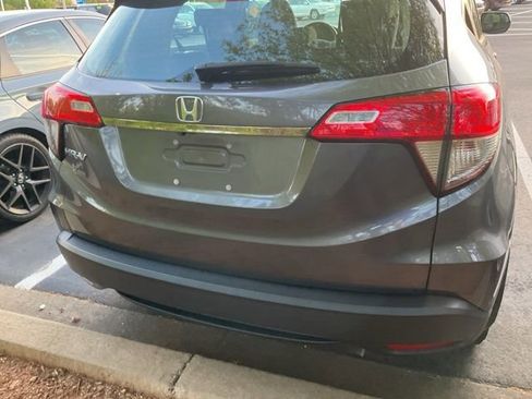 Used 2022 Honda HR-V LX image 7