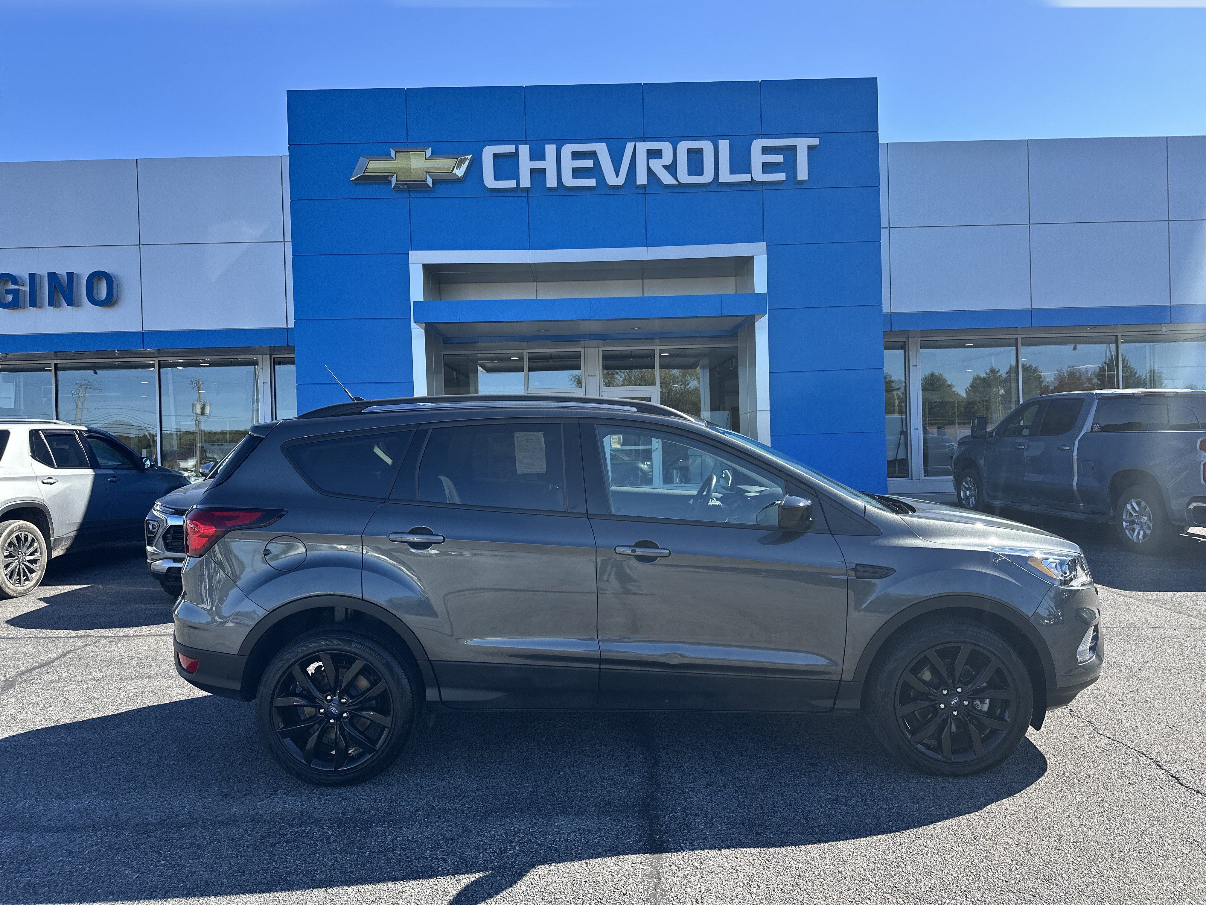 Used 2019 Ford Escape SE AWD/4WD image 2