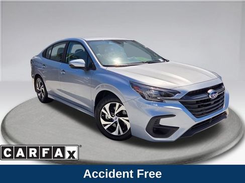 Used 2025 Subaru Legacy Premium AWD/4WD image 2