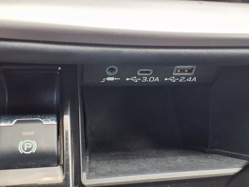 Certified 2024 Subaru Outback Limited AWD/4WD image 8
