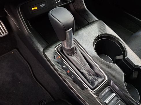 Certified 2024 Honda Civic Sport image 17