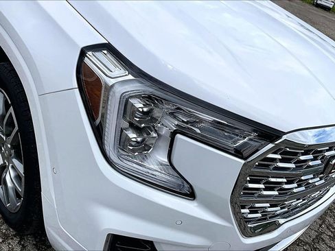 Used 2023 GMC Terrain Denali w/ Denali Premium Package AWD/4WD image 29