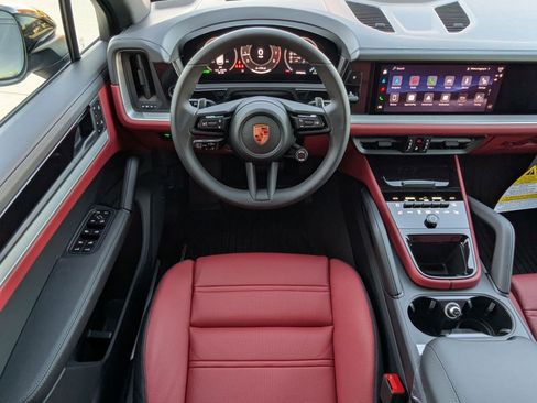 New 2026 Porsche Cayenne image 15