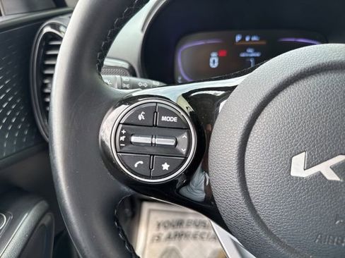 Certified 2023 Kia Soul EX image 18