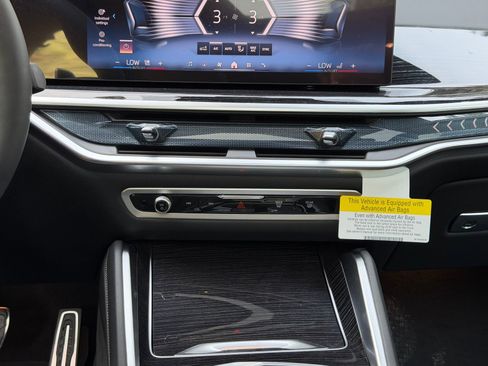 New 2026 BMW X6 xDrive40i AWD/4WD image 19