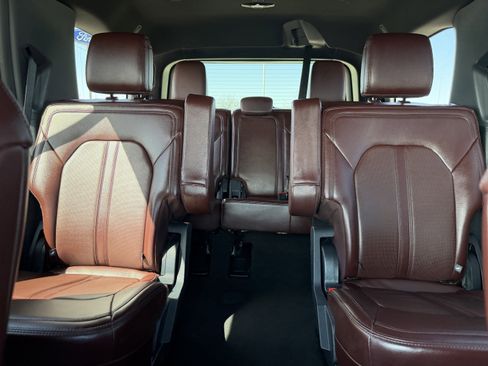 Certified 2024 Ford Expedition Limited AWD/4WD image 13