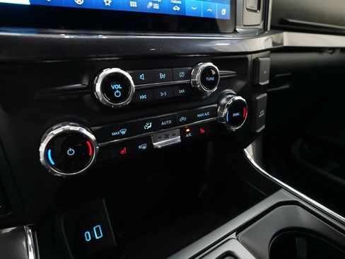Used 2022 Ford F150 XLT w/ Equipment Group 302A High AWD/4WD image 20