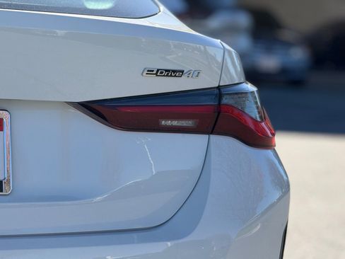 Used 2025 BMW i4 eDrive40 image 16