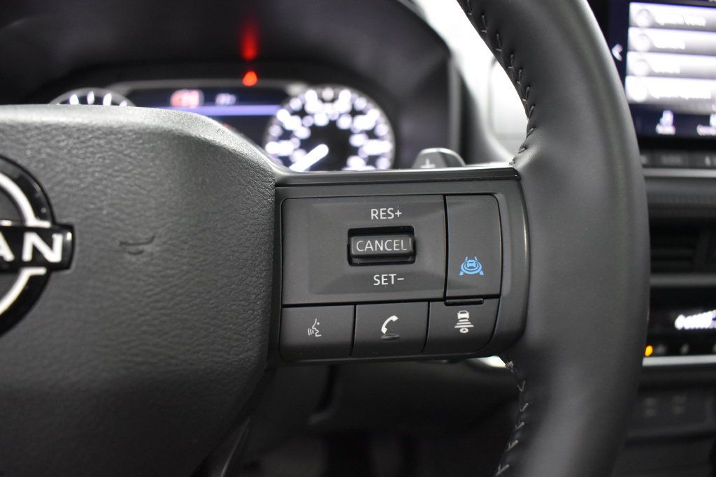 Certified 2026 Nissan Rogue Dark Armor AWD/4WD image 29