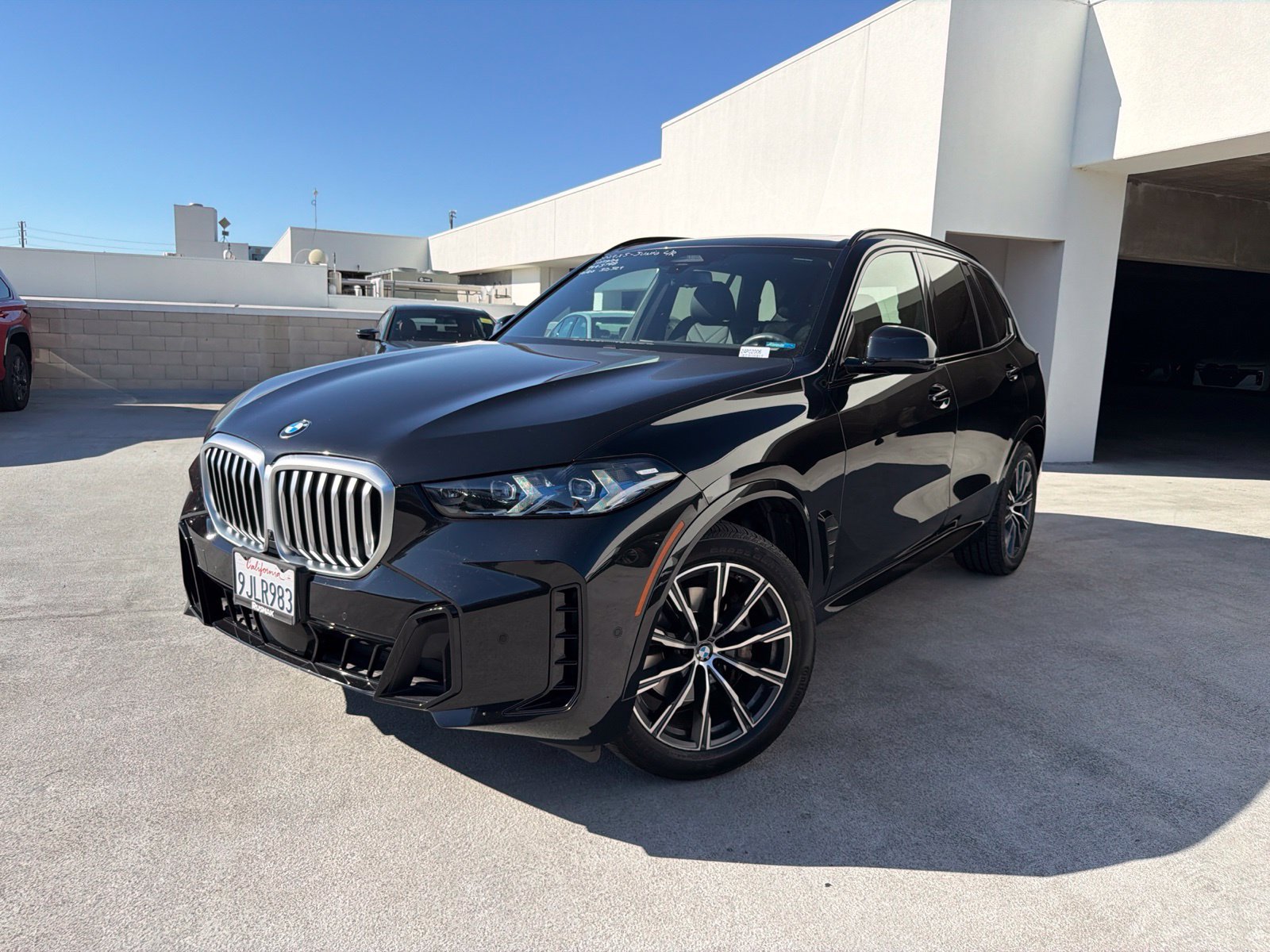 Certified 2024 BMW X5 sDrive40i w/ M Sport Package RWD image 3