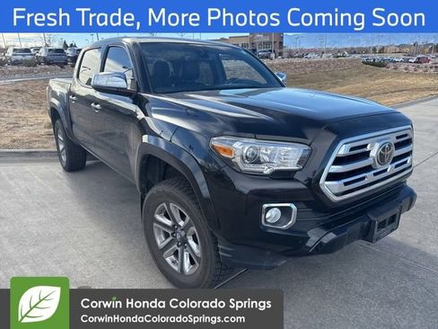 Used 2018 Toyota Tacoma Limited image 1